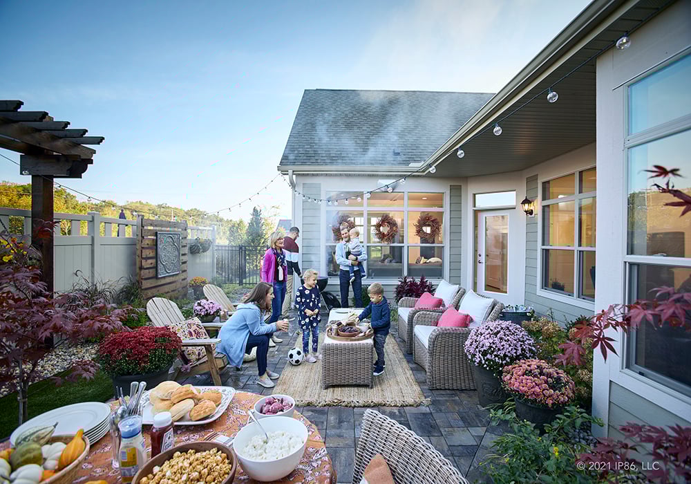 fall-holiday-courtyard-2_51815226761_o