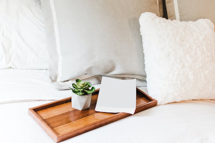 guest-suite-welcome-tray-bed-pillows